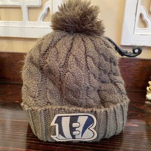 Cincinnati Bengals Salute to Service Pom Knit hat